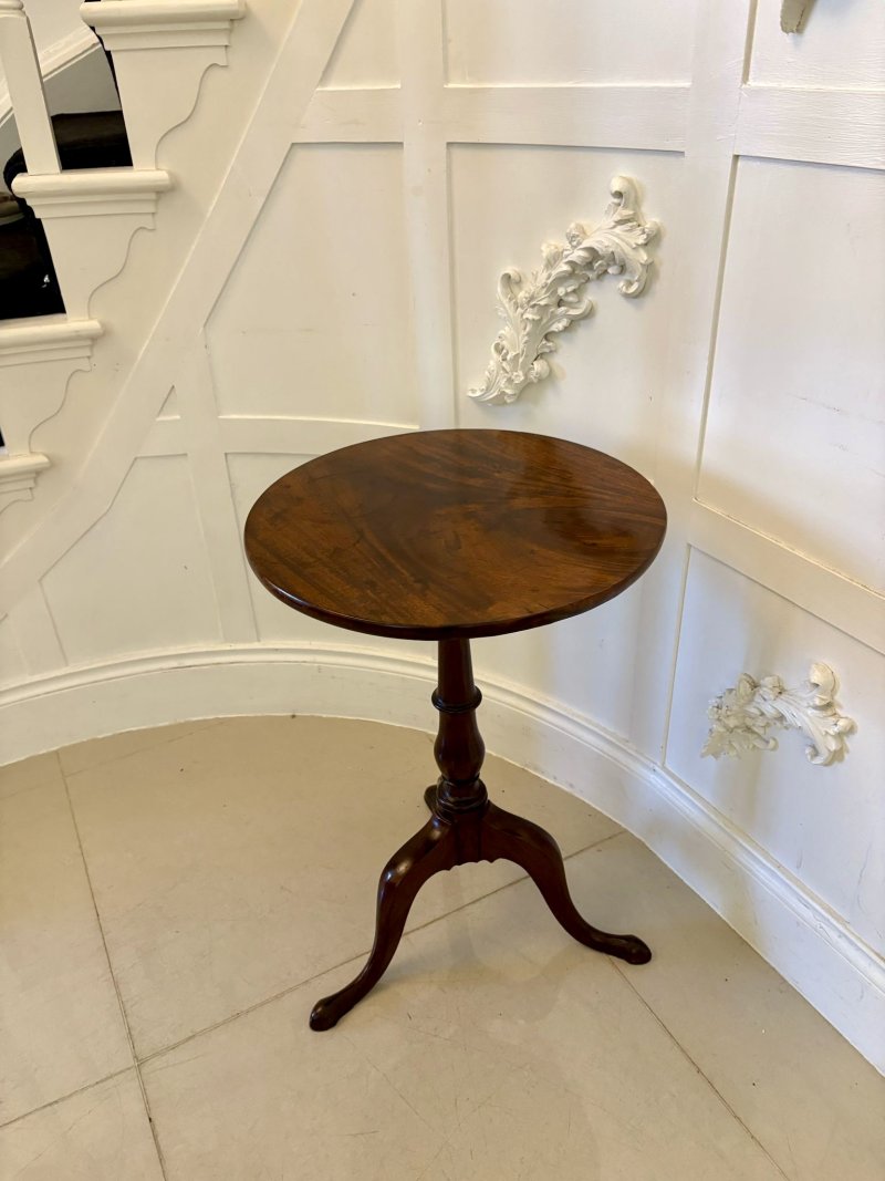 Antique George III Quality Mahogany Circular Top Lamp Table - Image 2